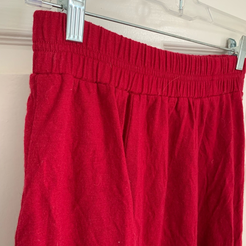 Red wool skirt size Small - Picture 2 of 6